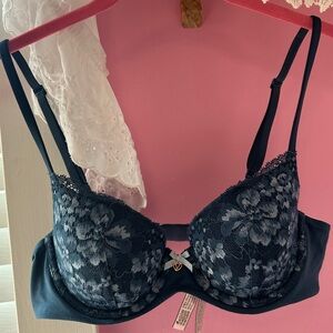 Set of (2) VICTORIA’S SECRET bra 34B EUC BBV & Dream angels lined Demi navy lace